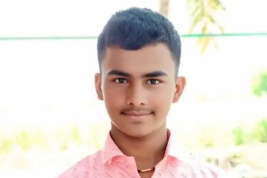 স্বপ্নে মৃত মা’কে দেখে বিধ্বস্ত, ‘মায়ের ডাকে’ আত্মঘাতী দশম শ্রেণিতে ৯০% পাওয়া ছাত্র!