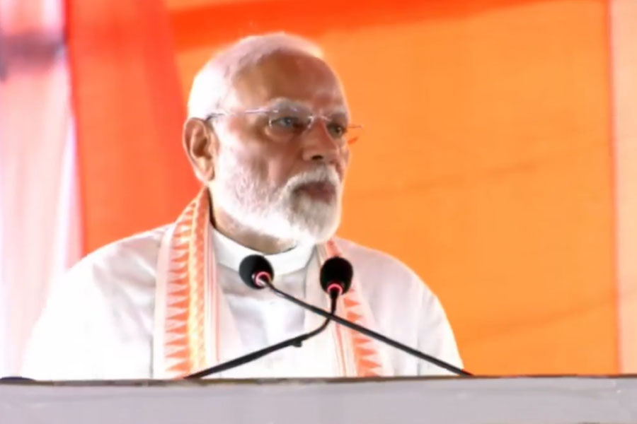দুর্গাপুরের সভা থেকে বিধানচন্দ্র রায়, বিষ্ণু দে, শ্যামাপ্রসাদকে মনে করালেন মোদি