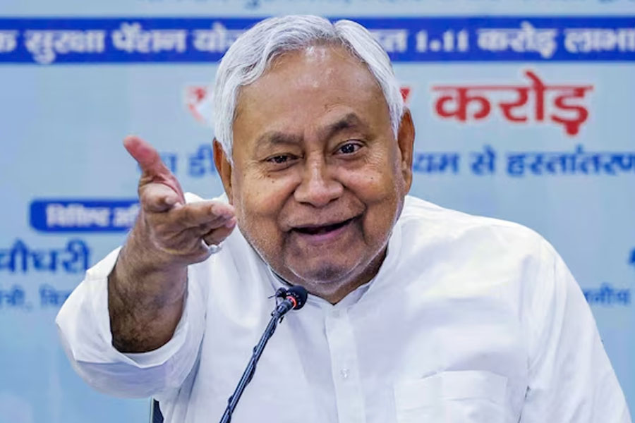 শিক্ষিত বেকারদের জন্য মাসে ১০০০ টাকা ভাতা! ভোটের মুখে ফের বড় ঘোষণা নীতীশের