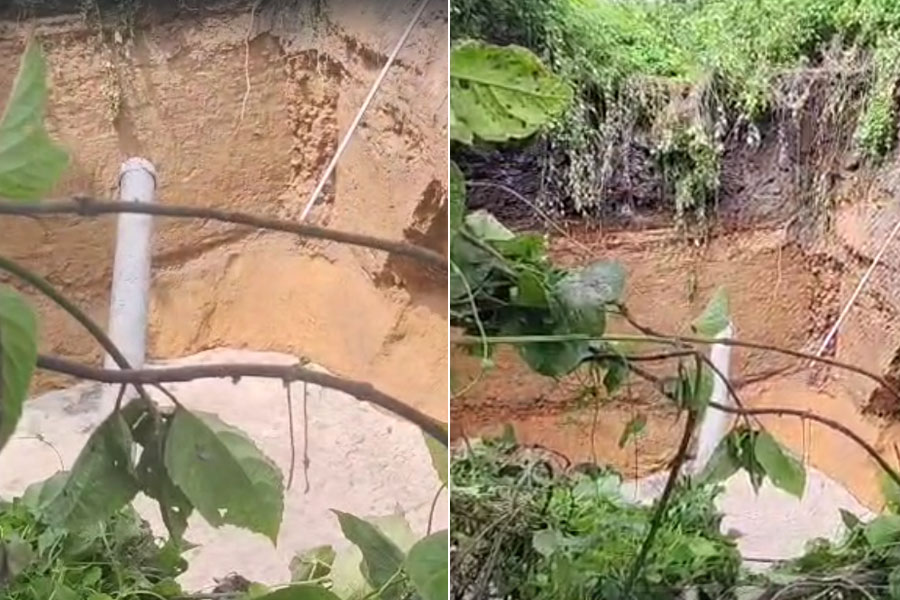 রানিগঞ্জে পরিত্যক্ত কয়লা খনিতে ধস, আতঙ্কে ৫০টির বেশি পরিবার  