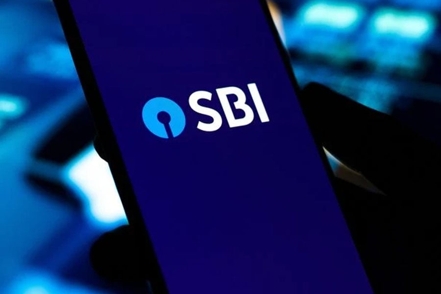 চাকরি খুঁজছেন? স্টেট ব্যাঙ্ক অব ইন্ডিয়ায় রয়েছে সুযোগ, আবেদন করুন এখনই