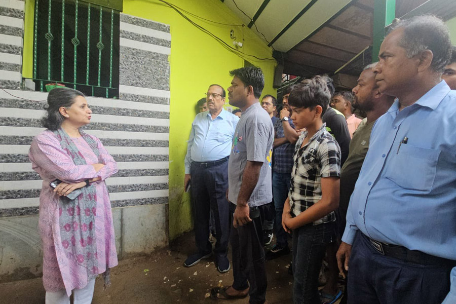 দিল্লির জয় হিন্দ কলোনিতে ‘বাঙালি উচ্ছেদে’ স্থগিতাদেশ আদালতের! ‘বিজেপিকে যোগ্য জবাব’, বলছে তৃণমূল