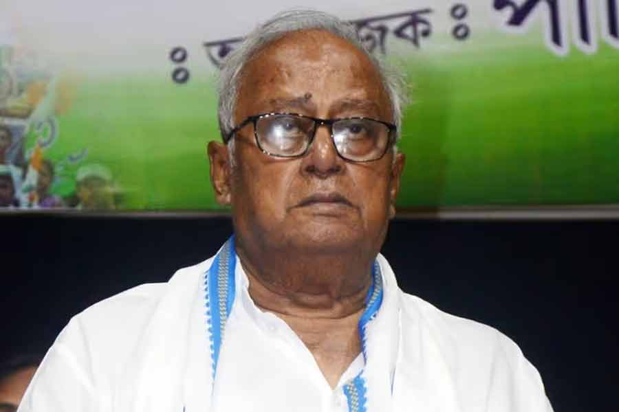 বন্ধ অনিদ্রা-ডিপ্রেশনের ওষুধ, শুরু স্পিচ থেরাপি, কেমন আছেন সাংসদ সৌগত?