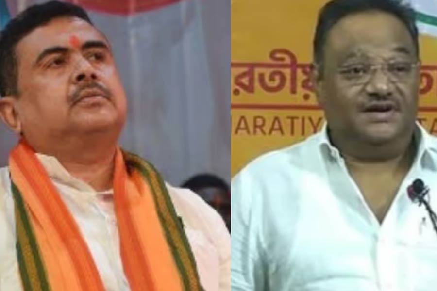 শুভেন্দুর ‘উগ্র’ হিন্দুত্বের উলটো সুর, বঙ্গ বিজেপির দায়িত্ব নিয়ে ‘সবকা সাথ’ বার্তা শমীকের