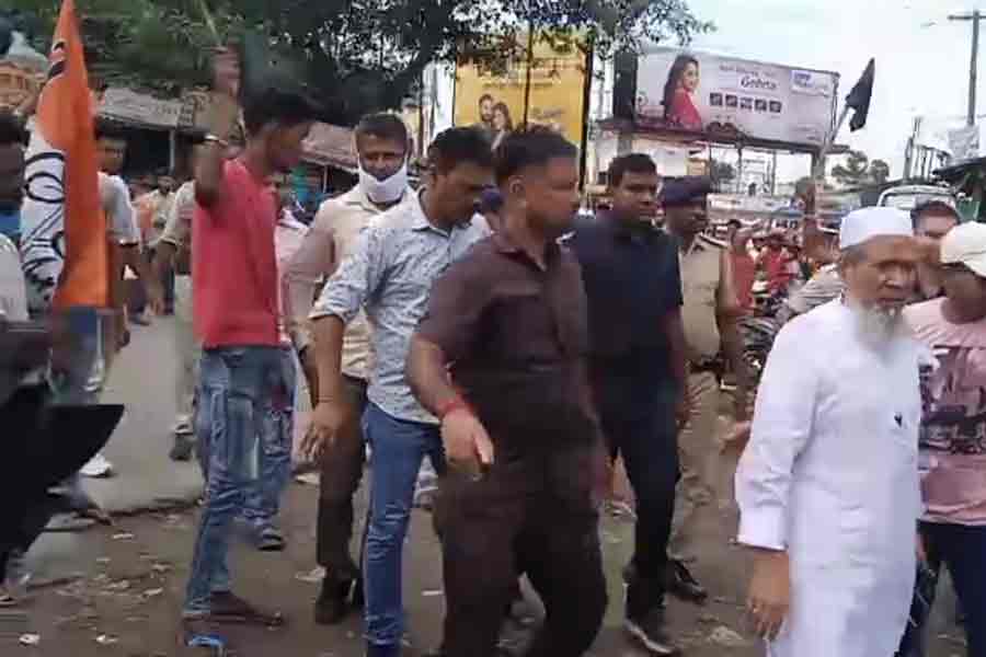 সিদিকুল্লাকে কালো পতাকা, ‘গো ব্যাক’ স্লোগান দলেরই একাংশের! মুখ্যমন্ত্রীর কাছে নালিশ