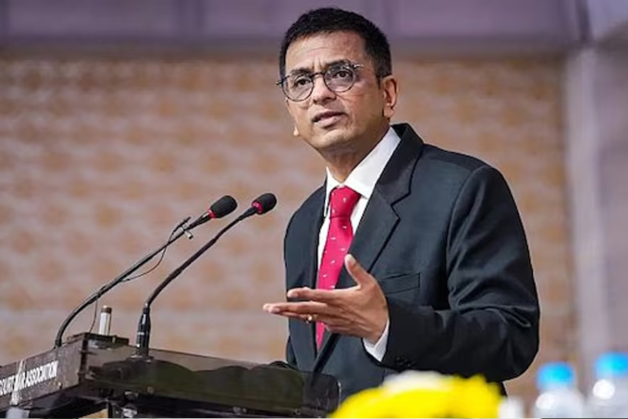 নির্ধারিত সময়ের পরও প্রধান বিচারপতির আবাসনে চন্দ্রচূড়! কেন্দ্রকে চিঠি সুপ্রিম কোর্টের