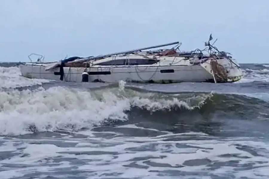আতঙ্ক বাড়িয়ে মহারাষ্ট্র উপকূলে রহস্য নৌকা! ফের মুম্বই হামলার ছক কষছে ‘সমুন্দরি জেহাদি’রা