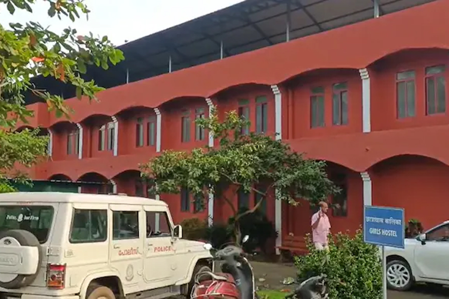 কেরলে দশম শ্রেণির ছাত্রীর রহস্যমৃত্যু, হস্টেল থেকে উদ্ধার ঝুলন্ত দেহ