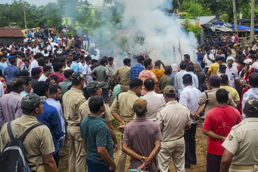 ছাত্রীমৃত্যুতে বিরোধীদের ডাকা বন্‌ধে স্তব্ধ ওড়িশা! আরও চাপে রাজ্যের ‘গেরুয়া’ সরকার