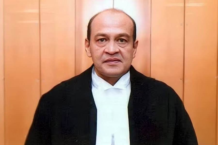 একজোট শাসক-বিরোধী, নগদকাণ্ডে অভিযুক্ত বিচারপতির অপসারণের প্রস্তাবে সই দু’শোর বেশি সাংসদের