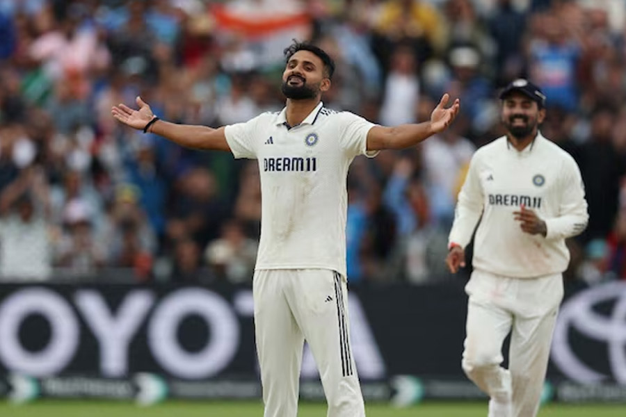 ‘বহেন, ইয়ে তুমহারে লিয়ে’, ক্যানসারে আক্রান্ত দিদিকে জয় উৎসর্গ আকাশের