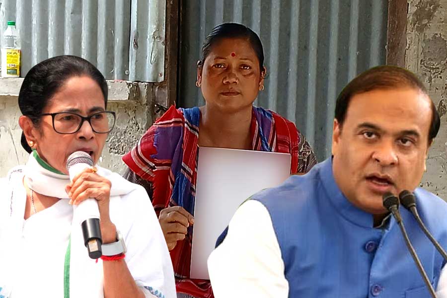 ফের ফালাকাটার বাসিন্দাকে এনআরসি নোটিস, অসম সরকারের বিরুদ্ধে গর্জে উঠলেন মমতা