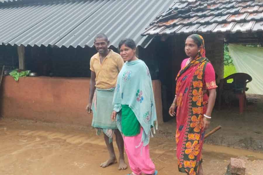 ‘আপাতত বিশ্রাম’, ১৫ বছর পর বেলপাহাড়ির গ্রামের বাড়ি ফিরে উচ্ছ্বসিত মাও নেত্রী শোভা