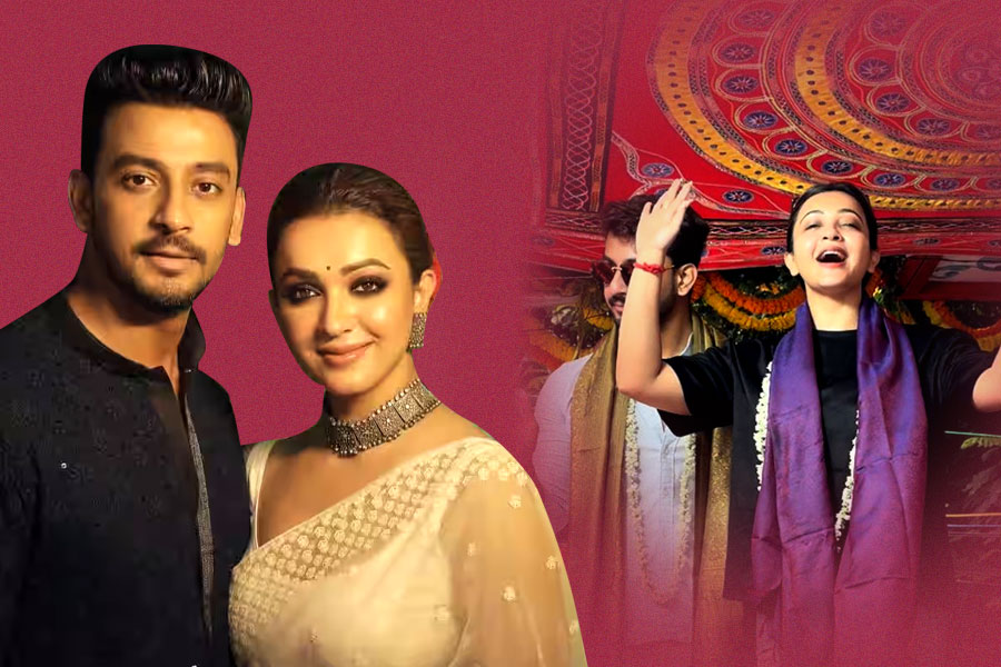 ইসকনের উলটো রথে বনি-কৌশানী, ছেঁড়া জিনস পরে রথে চড়ায় কটাক্ষের শিকার নায়িকা!