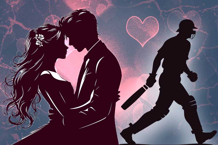 প্রাক্তন ক্রিকেটার স্বামীকে ছেড়ে প্রেমিকের কাছে টলিপাড়ার শিল্পী! টলিউডে ফের ডিভোর্সের গুঞ্জন