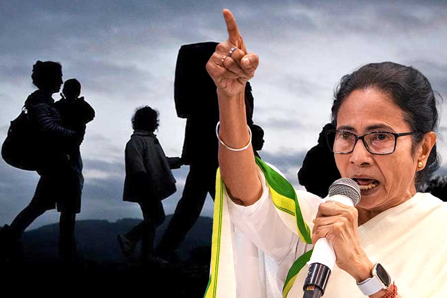 মমতার চাপে নতিস্বীকার! বাংলাদেশি সন্দেহে আটক বাংলার ৩০ শ্রমিককে মুক্তি দিল হরিয়ানা