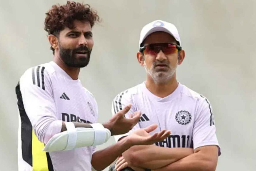 জাদেজার অতি রক্ষণেই লর্ডসে হার ভারতের? মুখ খুললেন গম্ভীর-সিরাজ