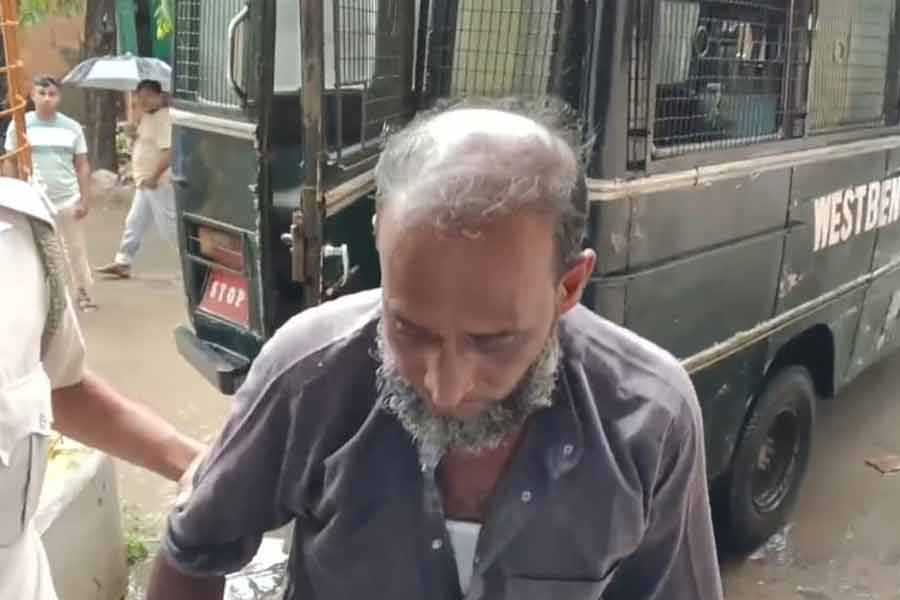 কালীগঞ্জে বোমা বিস্ফোরণে নাবালিকা মৃত্যুতে গ্রেপ্তার আরও এক অভিযুক্ত, ধৃত বেড়ে ১০