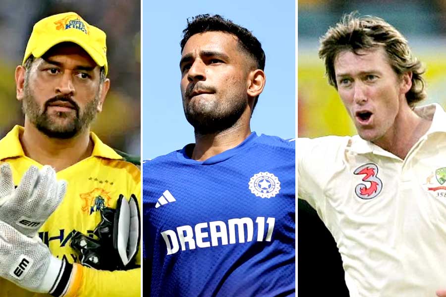 ম্যাকগ্রার আগ্রাসন আর ধোনির মগজাস্ত্রের ‘কম্বো প্যাক’, ম্যাঞ্চেস্টারে ভারতের নতুন অস্ত্র ‘একে ৪৭’?
