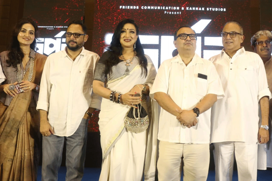 মনীষাকে তখনই খুনের নির্দেশ, তারপর? ‘কর্পূর’ নিয়ে তুঙ্গে জল্পনা