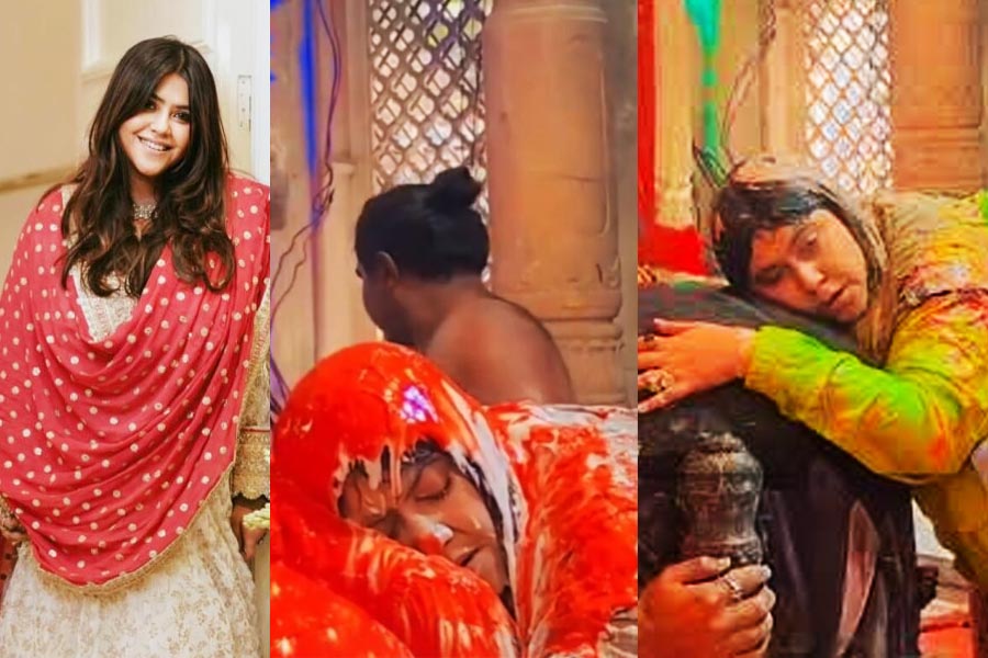 ভরা শ্রাবণে শিবলিঙ্গ আলিঙ্গন করে রুদ্রাভিষেক একতা কাপুরের! ভাইরাল ভিডিও দেখে কটাক্ষের ঝড়