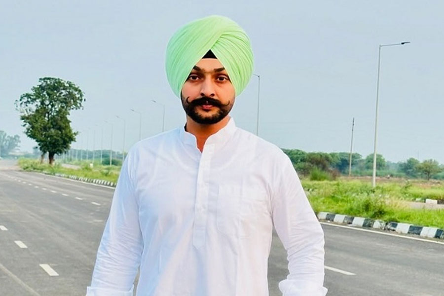জিম করার সময় প্রশিক্ষকের সঙ্গে বচসা, পিস্তল উঁচিয়ে ভয় দেখিয়ে গ্রেপ্তার পাঞ্জাবি গায়ক