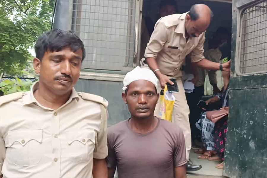 নদিয়ায় ফুটবল মাঠে বচসার জেরে কুপিয়ে খুন! গ্রেপ্তার অভিযুক্ত