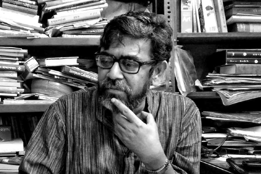 ‘ক্রমে ক্রমে কবিতা মৃত্যুর দিকে যায়’… চলে গেলেন কবি রাহুল পুরকায়স্থ