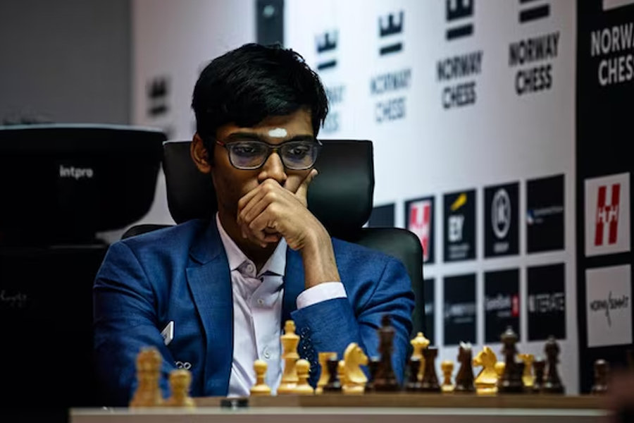 গুকেশের পর হারালেন প্রজ্ঞানন্দও, ভারতীয়দের বিরুদ্ধে দুর্দশা অব্যাহত কার্লসেনের