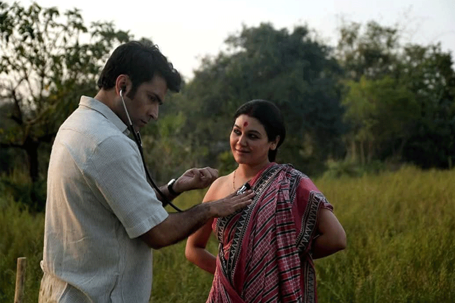 পর্দায় জমজমাট জয়া-আবিরের রসায়ন, ‘পুতুলনাচের ইতিকথা’র ট্রেলারে আর কী চমক?
