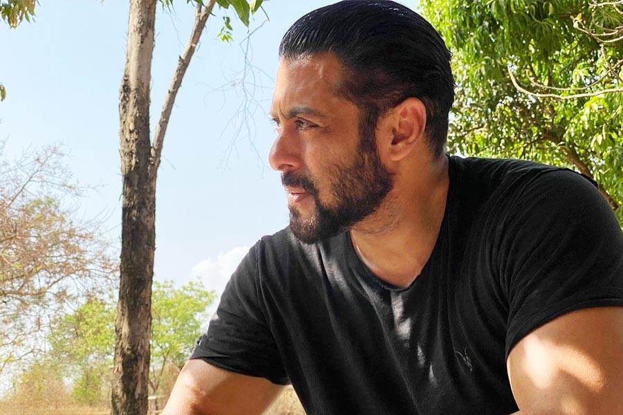 গালওয়ান সীমান্তে রক্তাক্ত সলমন খান! শুক্রসন্ধ্যায় কোন খবর দিলেন ভাইজান?