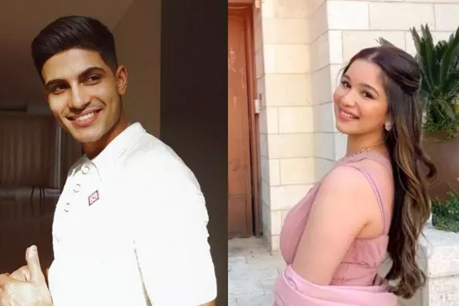 সেই তো আবার কাছে এলে…,সারাকে দেখেই লাজুক হাসি! প্রেমে সিলমোহর দিলেন শুভমান?