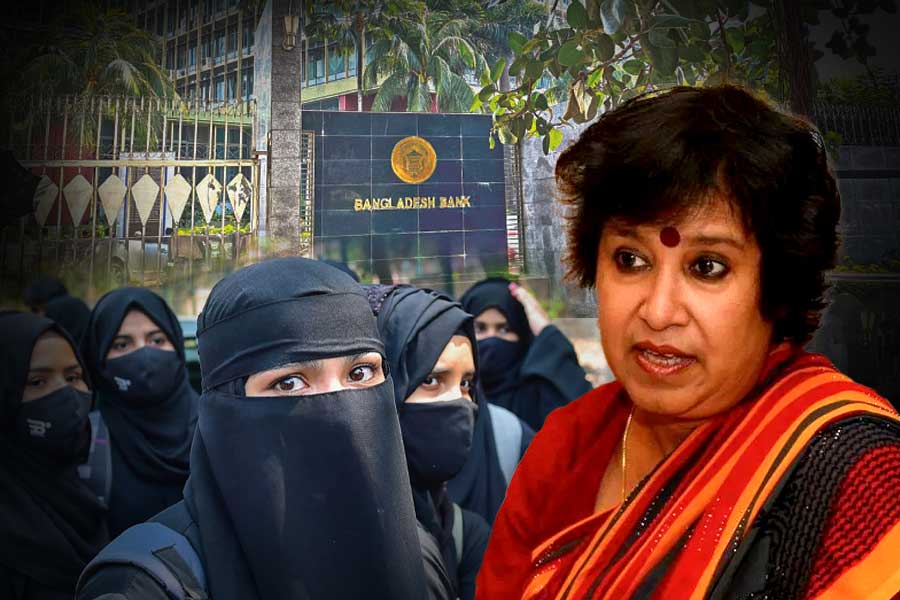 ‘স্তন কি প্রয়োজনীয় অঙ্গ নয়?’ তসলিমার গর্জনের পরেই তালিবানি পোশাক ফতোয়া প্রত্যাহার বাংলাদেশ ব্যাঙ্কের