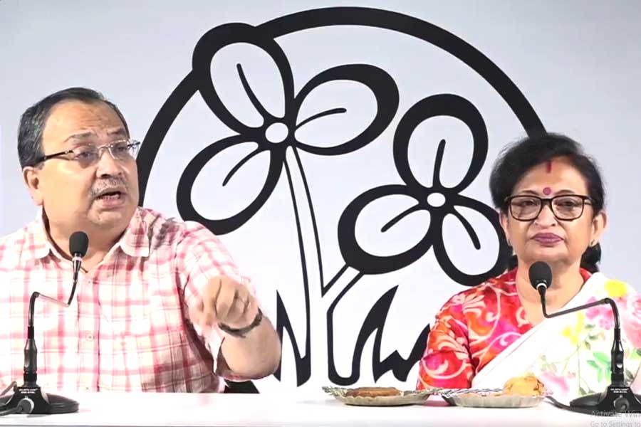 ‘বাংলায় এসেছেন বলেই একবারও রামের নাম নিলেন না’, ‘মিথ্যাচারী’ মোদিকে খোঁচা তৃণমূলের