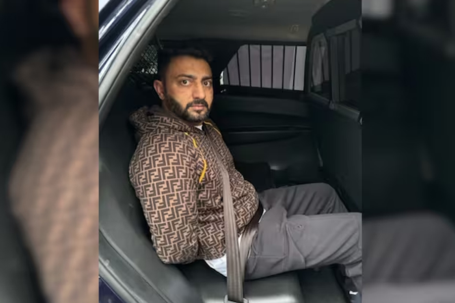 পাঞ্জাবের মুখ্যমন্ত্রীর ঘনিষ্ঠ, যুক্ত শিশু পর্নোগ্রাফিতে! আমেরিকায় গ্রেপ্তার আপ সমর্থক