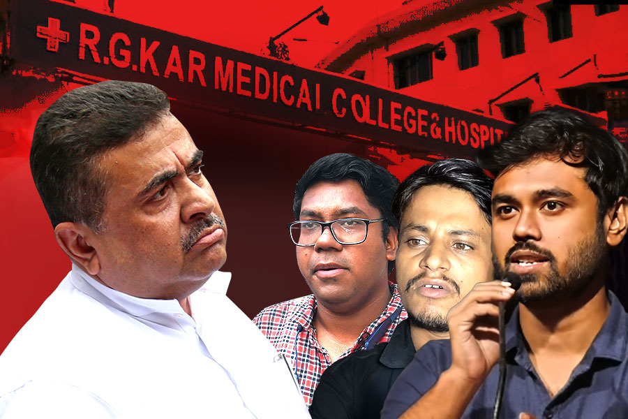 শুভেন্দুর মিছিলে ‘না’, ফের রাত দখলে চিকিৎসকরা