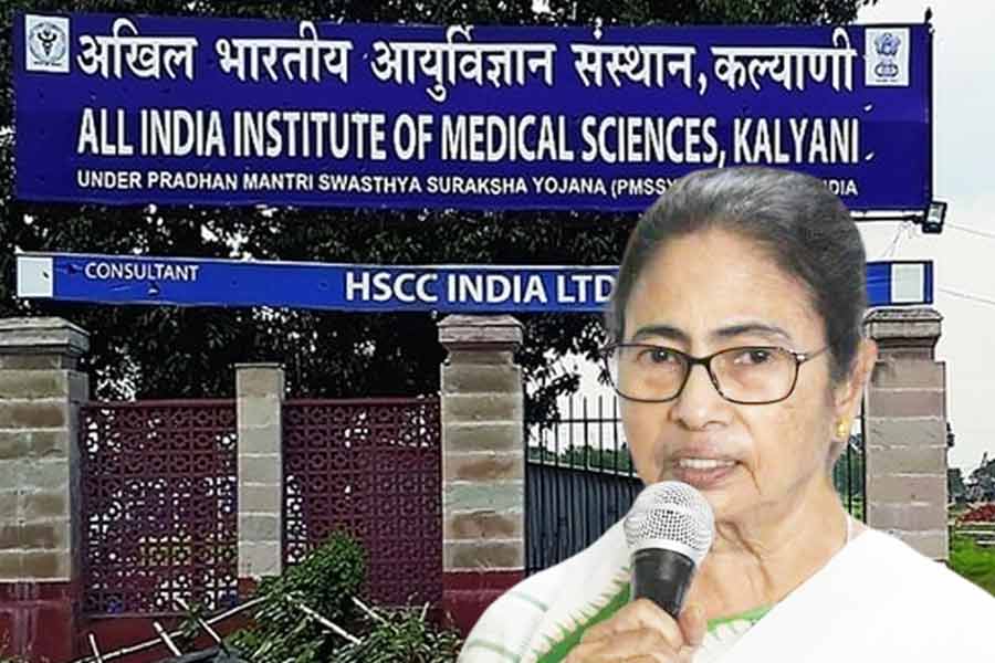 মেন্টাল হেলথ সার্ভের নামে NRC! ‘এই খেলাটা খেলবেন না’, কল্যাণী এইমসের বিরুদ্ধে বিস্ফোরক মমতা