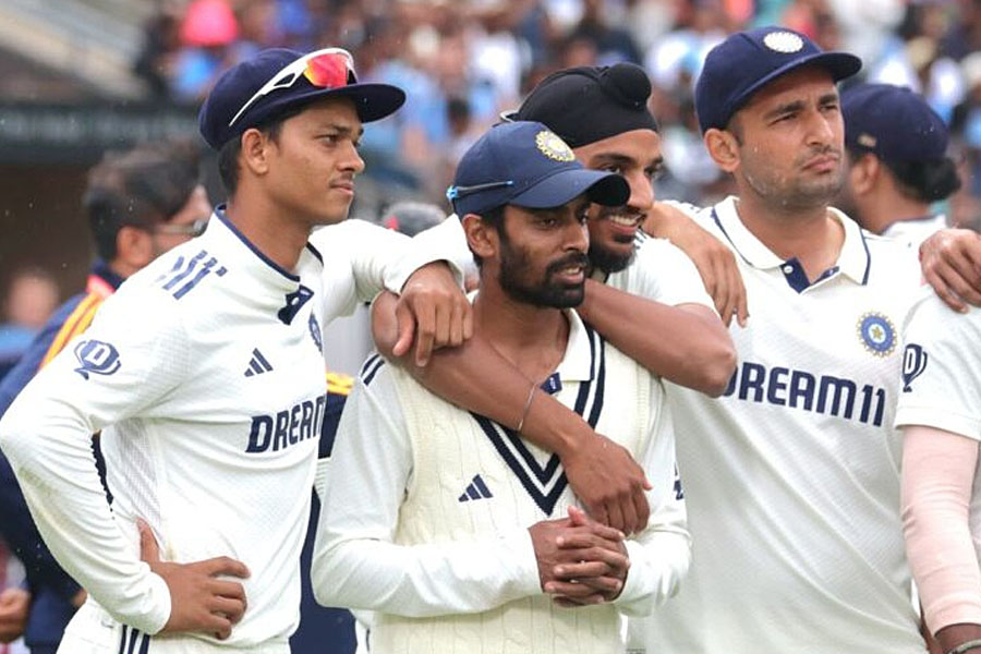 ছেলের ব্রাত্য থাকা নিয়ে বিস্ফোরণ সিনিয়র ঈশ্বরণের, বঞ্চনায় সরব বাংলা ক্রিকেটও