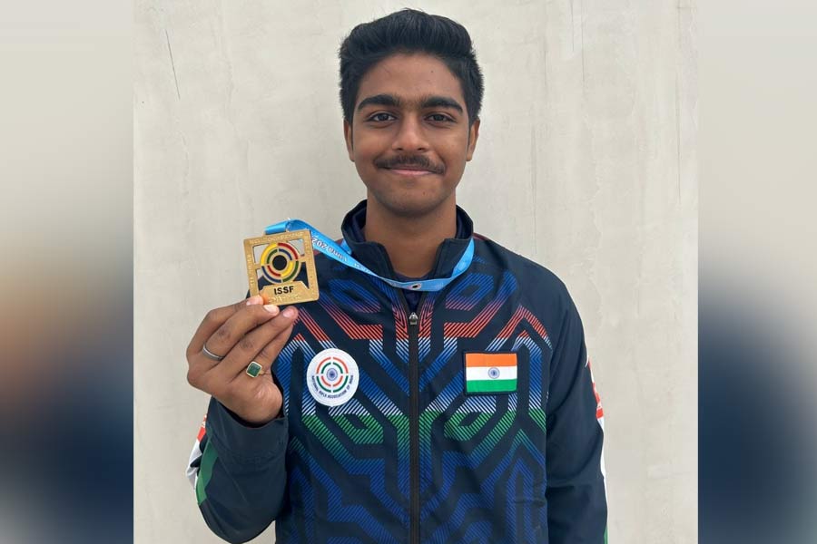 কাজাখস্তানে শুটিংয়ে জোড়া সোনা আসানসোলের কিশোরের! অভিনবকে শুভেচ্ছা মুখ্যমন্ত্রীর