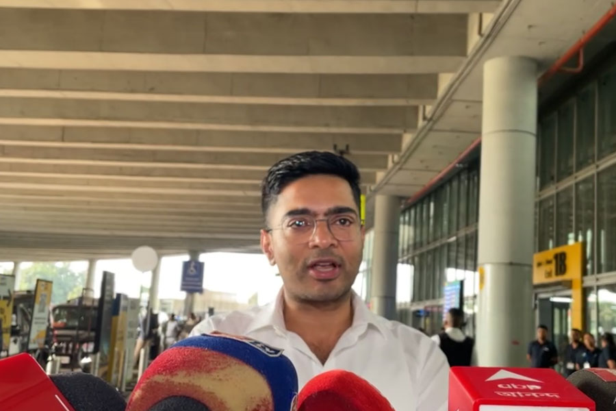 ‘SIR হবে না বাংলায়’, লক্ষ বাঙালি নিয়ে কমিশন ঘেরাওয়ের হুঁশিয়ারি অভিষেকের