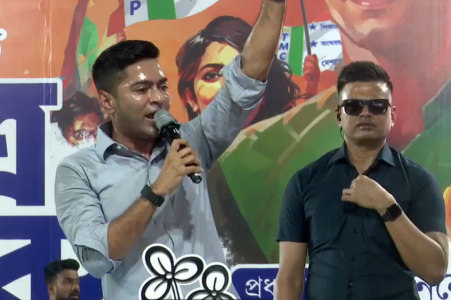 ‘পুলিশ ২৪ ঘণ্টায় করেছে, মোদির সিবিআই একবছরেও পারল না’, আর জি কর ইস্যুতে ফুঁসে উঠলেন অভিষেক