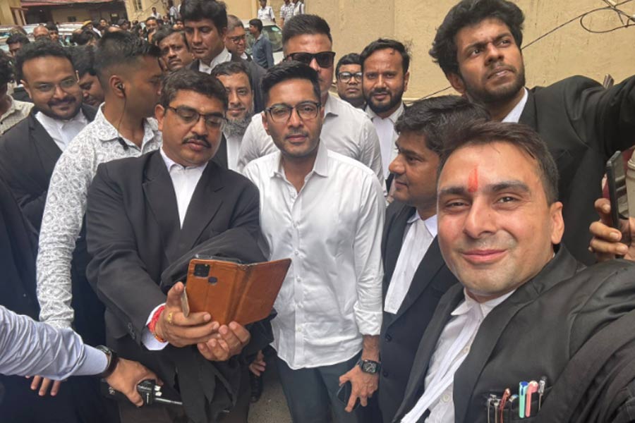 ডায়মন্ড হারবারের নির্বাচনী ফল নিয়ে পিটিশন, কলকাতা হাই কোর্টে অভিষেক