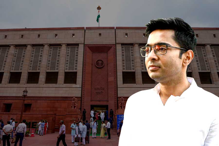 অমৃত ভারত প্রকল্পে কোন রাজ্যে কত বরাদ্দ? অভিষেকের প্রশ্নে জবাব এড়াল কেন্দ্র