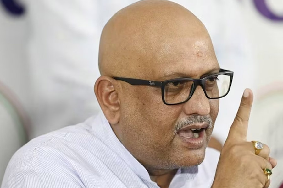 ‘আরএসএস তো নিজেই বিধবাদের সেনা’, সংঘপ্রধানের ৩ সন্তান নীতি নিয়ে পালটা কংগ্রেস নেতার
