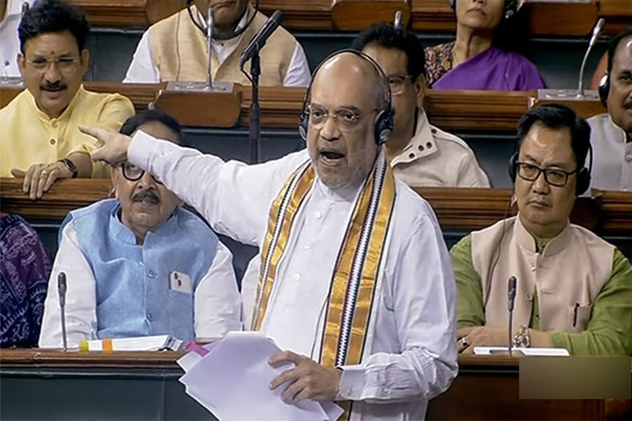 ‘আমাকে নৈতিকতা শেখাচ্ছেন!’, সংসদে সোহরাবুদ্দিন হত্যা মামলার প্রসঙ্গ উঠতেই ফুঁসে উঠলেন শাহ