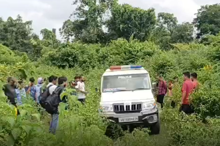 আসানসোলের জঙ্গলে উদ্ধার যুবতীর দেহ! ধর্ষণ করে খুনের অনুমান