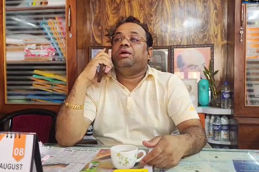 বনগাঁয় বিজেপি বিধায়কের বাড়ির বকেয়া বিল সাড়ে ৩ লক্ষ টাকা! বিদ্যুতের সংযোগ বিচ্ছিন্ন করল দপ্তর