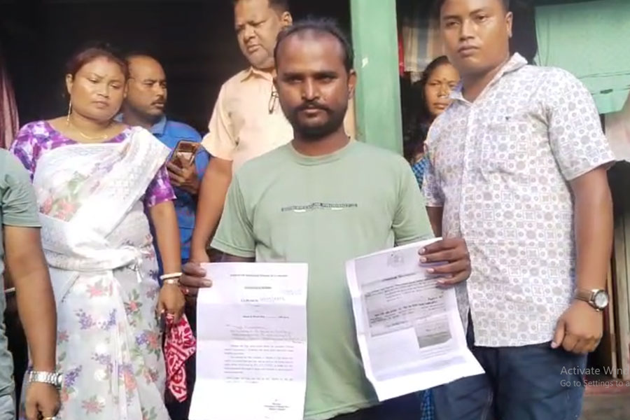 প্রাক্তন ভোটারের তথ্য জানতে এবার পঞ্চায়েত প্রধানকে নোটিস, ‘অসম সরকারের চক্রান্ত’, তোপ তৃণমূলের