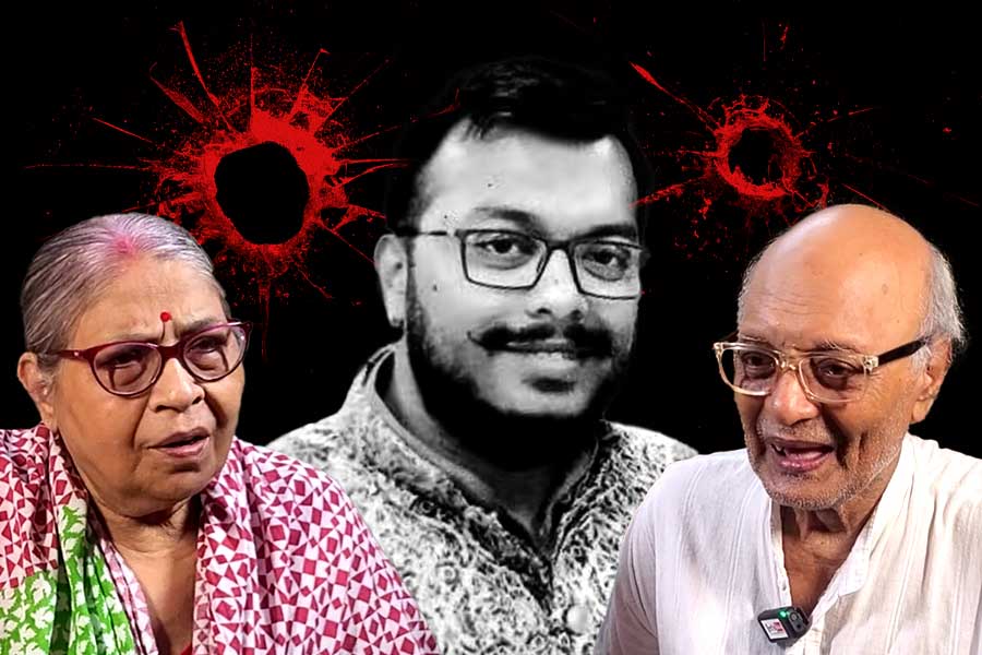 ‘ও যেন শান্তিতে থাকে’, পহেলগাঁও হামলায় ছেলেকে হারিয়ে মা দুর্গার কাছে প্রার্থনা বিতানের বাবার