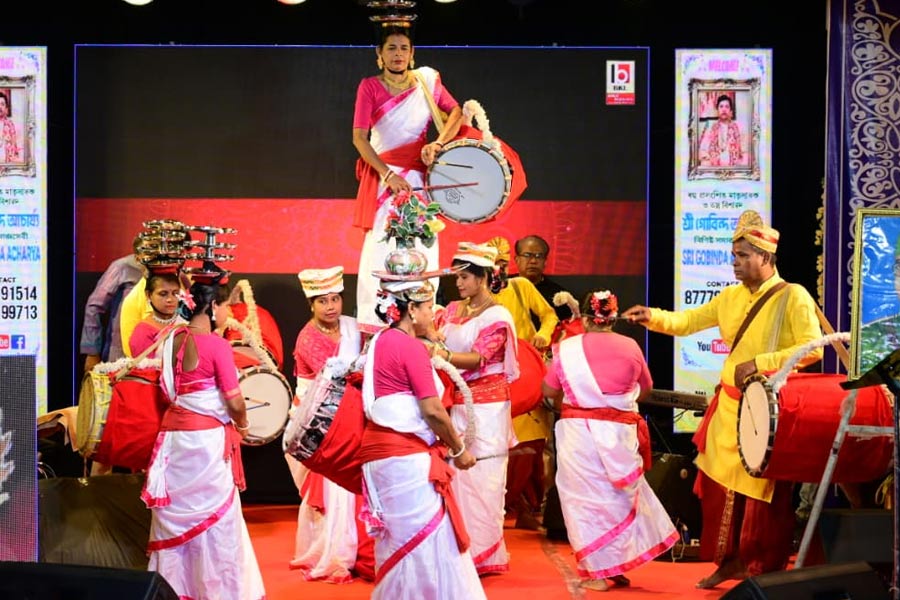 ভিনরাজ্যে ‘হেনস্তা’র আশঙ্কা, বরাত পেয়েও বাইরে যেতে ভয়ে কাঁটা অশোকনগরের ঢাকিরা